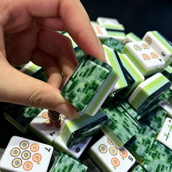 emerald-knot-american-mahjong-set-01 Emerald Knot